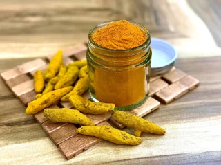 قلم زردچوبه